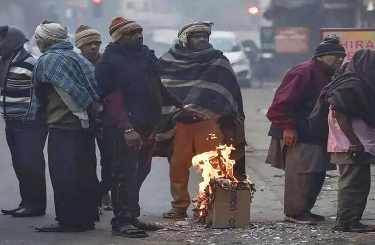 बंगाल की खाड़ी पर बना साल का पहला दबाव, उत्तर भारत में शीतलहर का अलर्ट – राहत कब मिलेगी?