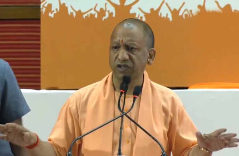 नगर निगम की निश्चित आय का जरिया बनेगी सीएम ग्रिड की स्मार्ट सड़क : मुख्यमंत्री योगी आदित्यनाथ