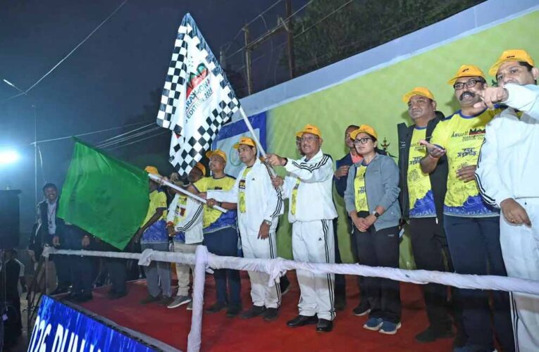 सीएम साय ने “अबूझमाड़ पीस हाफ मैराथन” को दिखाई झंडी, ‘आज शांति, विश्वास और विकास का लिख रहे नया अध्याय’