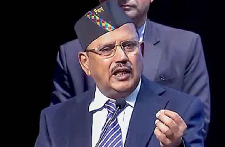 कितना भी बदल जाओ, जड़ें मत भूलना— NSA अजीत डोभाल ने माता-पिता की सीख को किया याद