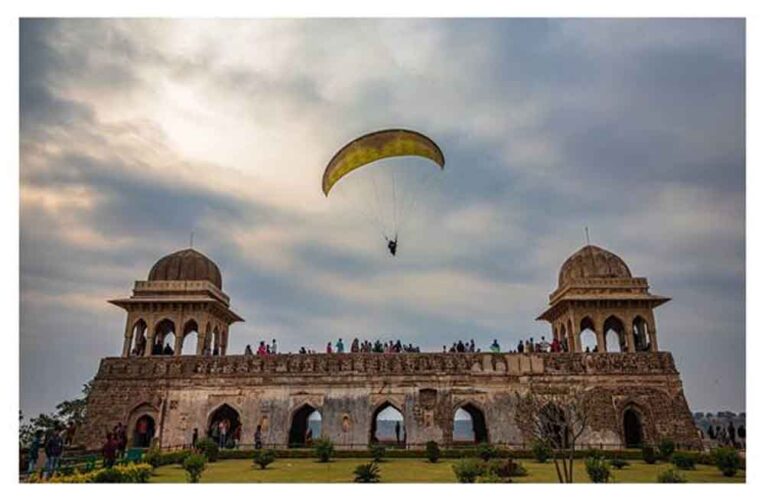 टैंडम पैराग्लाइडिंग फेस्टिवल 31 जनवरी से इंदौर में