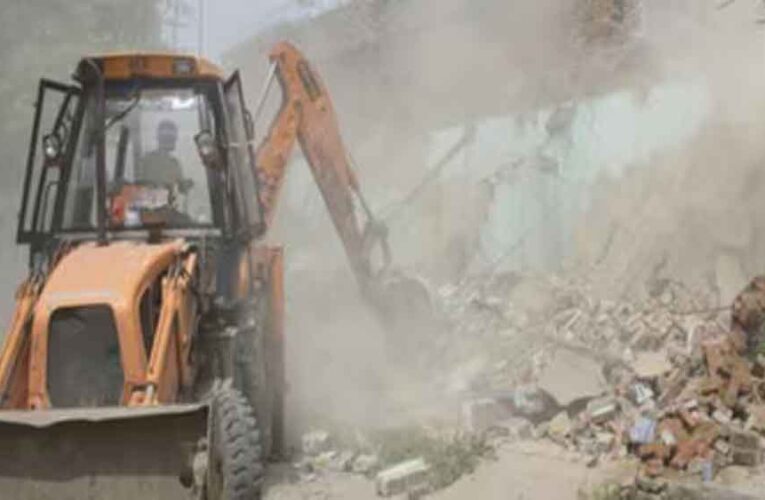 कोटा में हिस्ट्रीशीटर पर बड़ी कार्रवाई, आदिल मिर्जा के 225 गज के मकान पर चला बुलडोजर