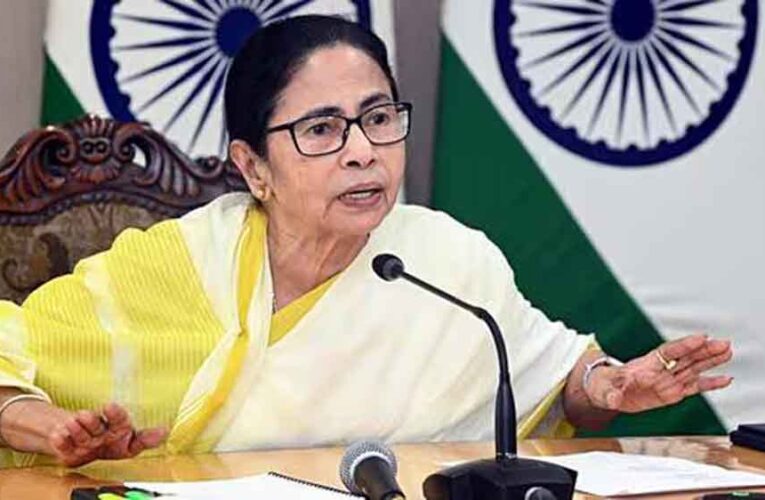 BJP IT सेल के ऐप से SIR? EC पर ममता का बड़ा आरोप, दोहरे निशाने की सियासत शुरू