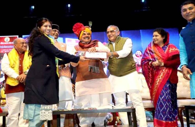 शिक्षा और उत्कृष्टता को अपना पथ-प्रदर्शक मानता है मीना समाज : मुख्यमंत्री डॉ. यादव