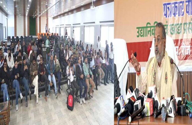 पुष्प उत्पादन को दिया जायेगा व्यवसायिक स्वरूप : उद्यानिकी मंत्री श्री कुशवाह