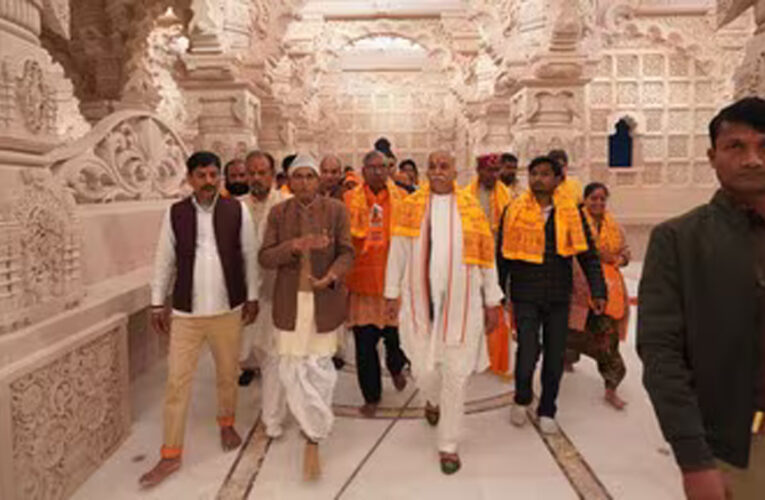 शंकराचार्य और योगी दोनों पूजनीय: तोगड़िया बोले– भाइयों में मतभेद होते हैं, मनभेद नहीं