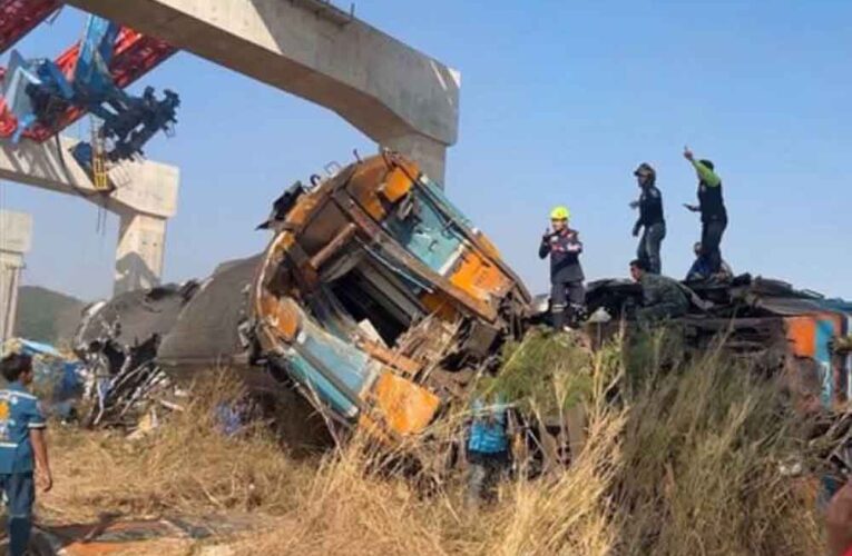 थाईलैंड ट्रेन हादसा: 32 लोगों की मौत पर भारत ने जताया गहरा शोक