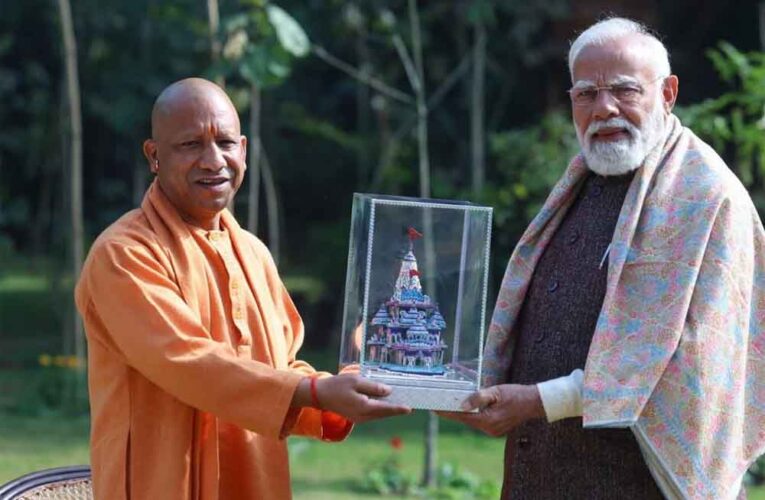 मंत्रिमंडल विस्तार की चर्चाओं के बीच CM योगी की PM मोदी से मुलाकात, नड्डा और नितिन गडकरी से भी करेंगे बैठक