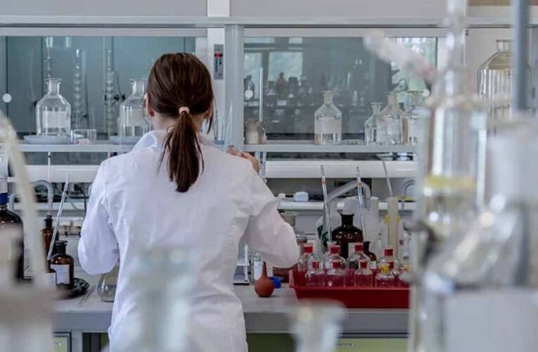 पॉलीमर साइंस में बनाएं भविष्य