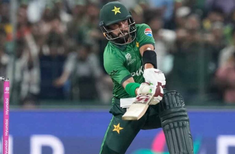 साहिबजादा फरहान का तूफान: पाक बल्लेबाज ने जड़ा विस्फोटक शतक, 12 साल पुराना रिकॉर्ड ध्वस्त