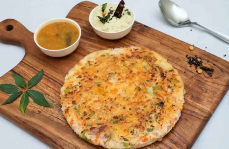 सुबह के नाश्ते के लिए परफेक्ट है आलू उत्तपम, मिनटों में बनाएं यह टेस्टी रेसिपी