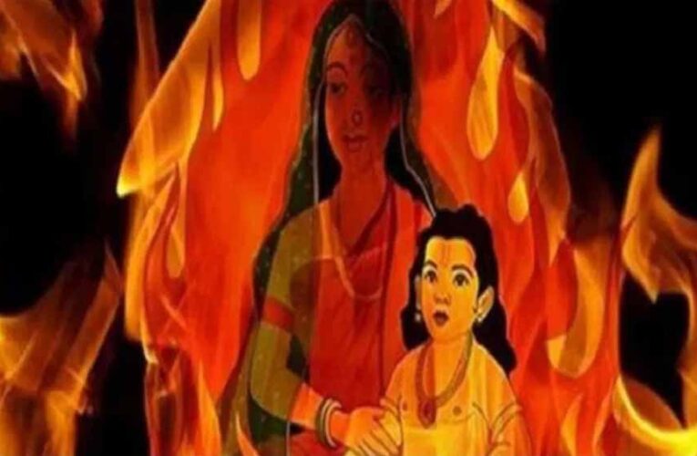 होलिका को मिला था ब्रह्मा जी से वरदान, फिर भी वो क्यों जल गई और कैसे बचे प्रहलाद?