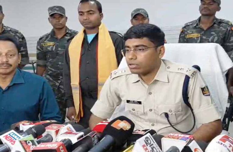 नक्सल मोर्चे पर ओडिशा पुलिस की बड़ी सफलता, 21 लाख का इनामी माओवादी सुखराम गिरफ्तार/आत्मसमर्पण