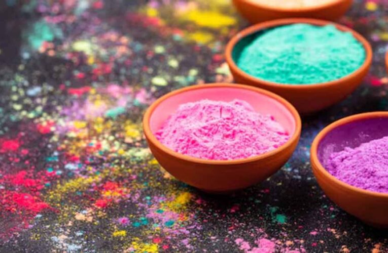 कबीरधाम की महिलाओं की पहल: हर्बल गुलाल से आत्मनिर्भरता की ओर मजबूत कदम