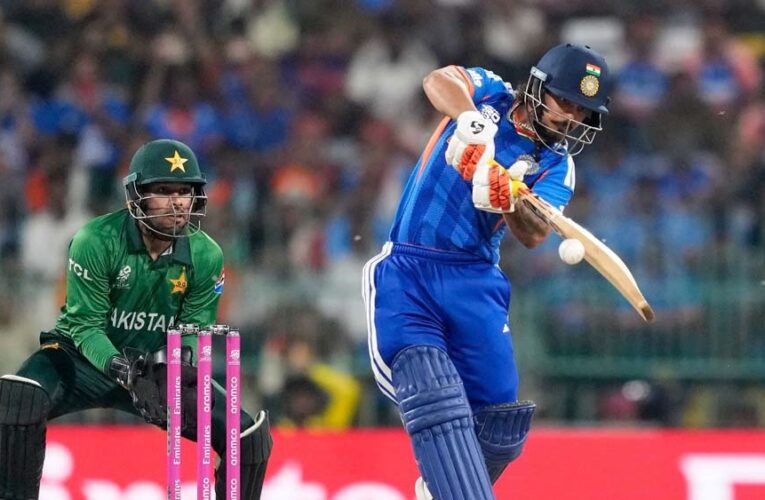 ईशान किशन की धमाकेदार बल्लेबाजी के दौरान, पाकिस्तानी क्या सर्च कर रहे थे?