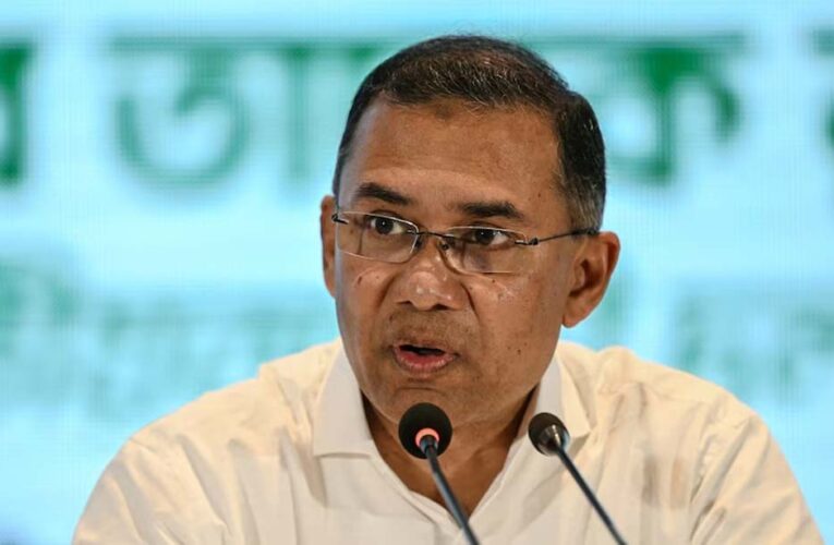 बांगलादेशी सेना में बड़ा फेरबदल, भारत में रुके अफसर को वापस बुलाकर पद संभालने का आदेश