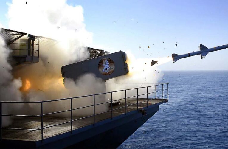 USS अब्राहम लिंकन से ईरान पर हमला, खामेनेई सुरक्षित या मारे गए?