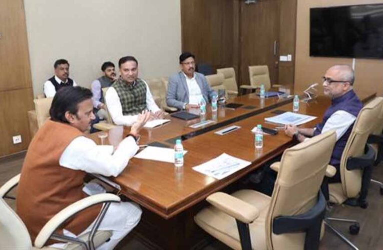 आयुष्मान भारत योजना की इन्सेंटिव वितरण प्रणाली को बनायें पारदर्शी, सरल एवं समयबद्ध: उप मुख्यमंत्री  शुक्ल