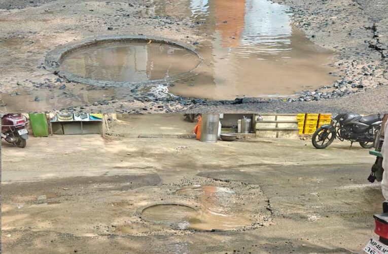 बड़वानी नगर पालिका बनी मूकदर्शक, सिवरेज लाइन ने शहर को बनाया छलनी