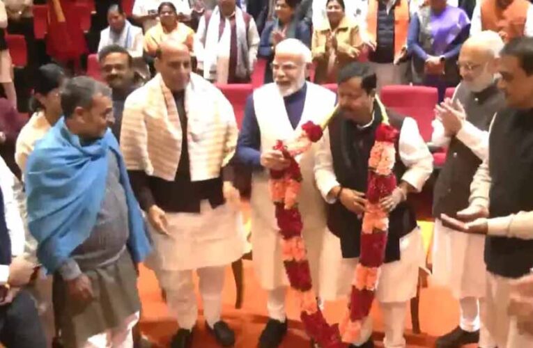 India-US ट्रेड डील की बड़ी जीत! NDA में जश्न, संसद में PM मोदी का ऐतिहासिक स्वागत