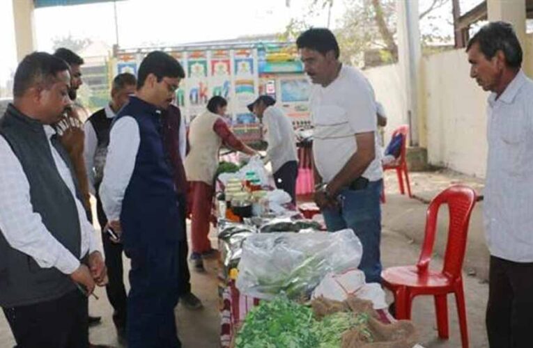 कृषक कल्याण वर्ष में किसानों को मिल रही है वैज्ञानिक कृषि तकनीक की जानकारी