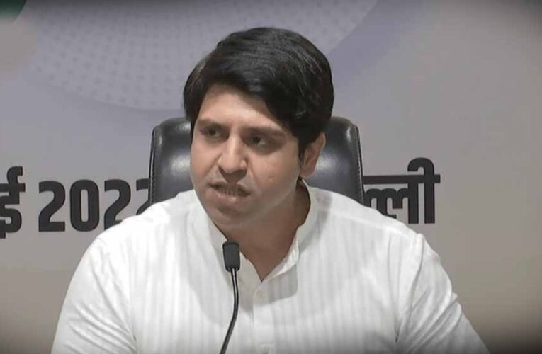 शहजाद पूनावाला का खुलासा: मेरी मां पर जानबूझकर कार चढ़ाई गई, CCTV वीडियो सामने आया