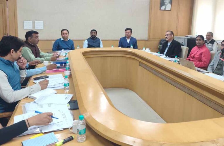 15 दिनों के भीतर खातों में पहुंचेगी 2025-26 की पोस्ट मैट्रिक छात्रवृत्ति, प्रमुख सचिव डॉ. कुमार ने दिए निर्देश