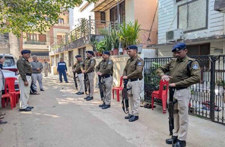 ग्वालियर के डॉ. श्रीवास्तव ने किया देहदान प्रदेश सरकार के निर्णय अनुसार दिया गया गार्ड ऑफ़ ऑनर