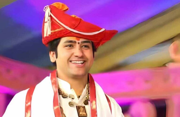 धीरेंद्र शास्त्री का संदेश: ‘माला के साथ भाला भी जरूरी, मठों से निकलकर धर्म की रक्षा करेंगे’