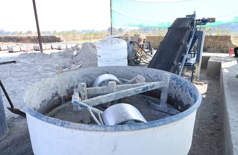 डस्टबिन से उद्योग तक: अंजना उरांव की आत्मनिर्भरता की उड़ान