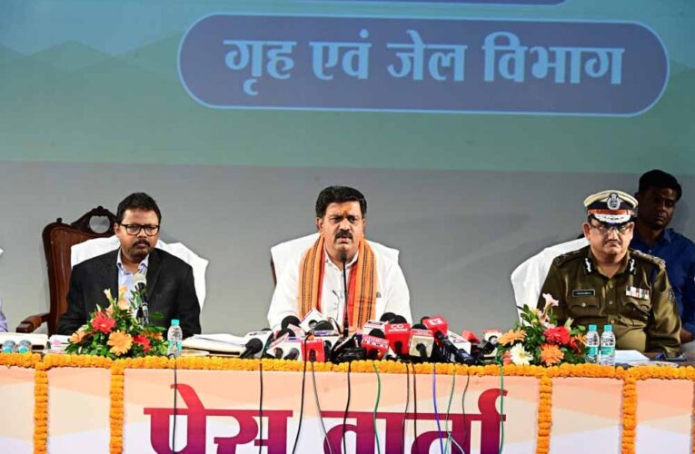 बस्तर की शांति के लिए सरकार प्रतिबद्ध- उपमुख्यमंत्री  शर्मा