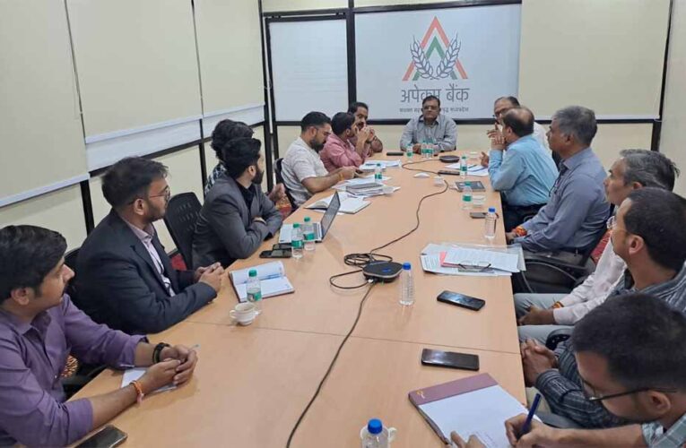 फसल ऋण हेतु के.सी.सी.स्वीकृति व नवीनीकरण प्रक्रिया को ऑनलाइन करने – मनोज गुप्ता