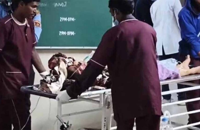 कोरबा में सनसनी: पति ने पत्नी पर चापड़ से ताबड़तोड़ वार, बचाने आई मां-बहन भी घायल