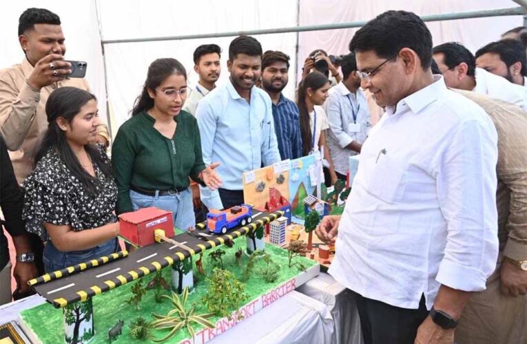 सकारात्मक सोच और युवा शक्ति पर जोर—राजस्व मंत्री टंक राम वर्मा हुए स्नेह सम्मेलन में शामिल