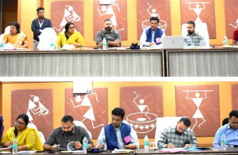 मुख सचिव  सोनमणि बोरा की अध्यक्षता में उच्च स्तरीय प्रमाणीकरण छानबीन समिति की बैठक