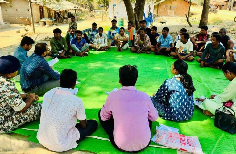 मिशन कनेक्ट से सुकमा में सुदृढ़ हुआ जनविश्वास : इमली के पेड़ तले सजी चौपाल