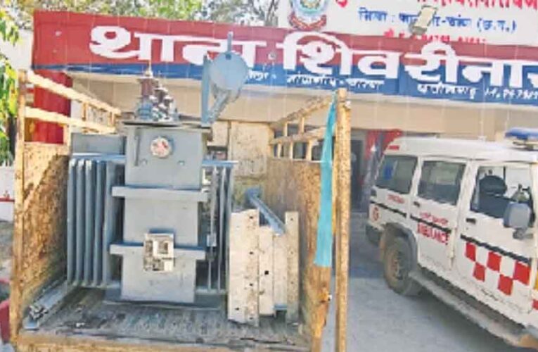 एंबुलेंस की आड़ में चोरी! कॉपर-एल्युमिनियम चोर गिरोह गिरफ्तार, बोलेरो से देते थे वारदात को अंजाम