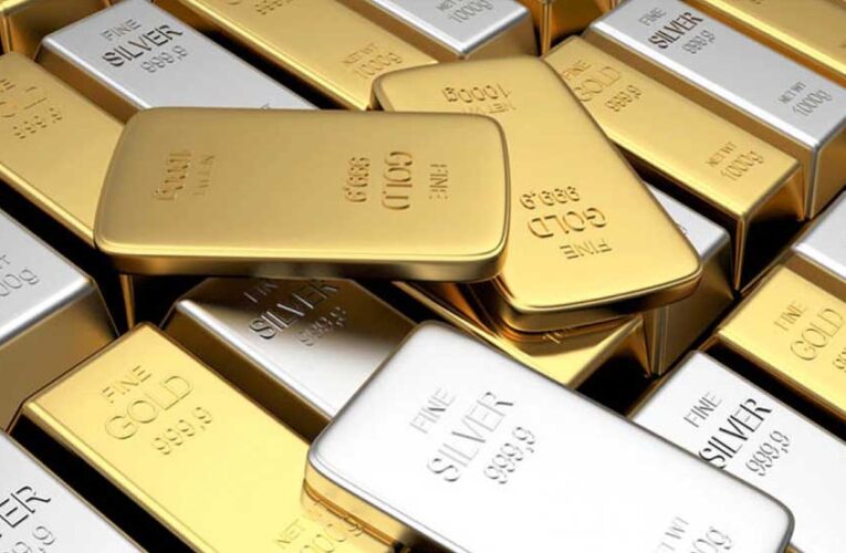Gold-Silver Price Crash: चांदी हुई ₹24000 सस्ती, सोना ₹4500 गिरा, जानें नए रेट