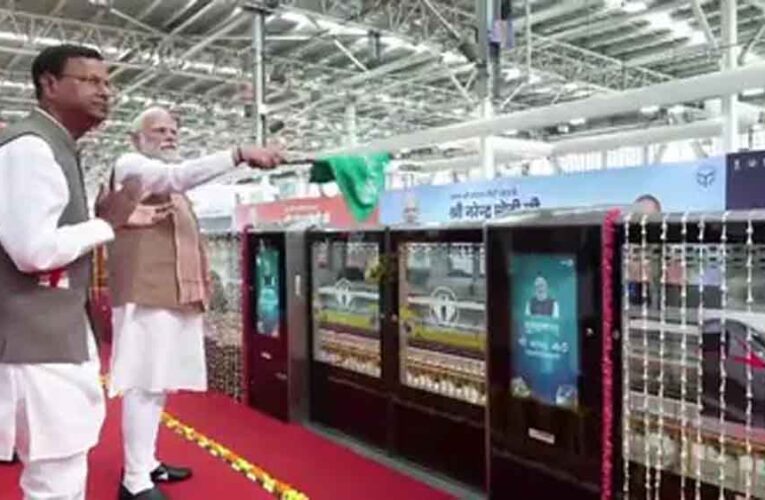 55 मिनट में 88 किमी की रफ्तार, पीएम मोदी ने नमो भारत को दी हरी झंडी, मेरठ मेट्रो का भी आगाज़