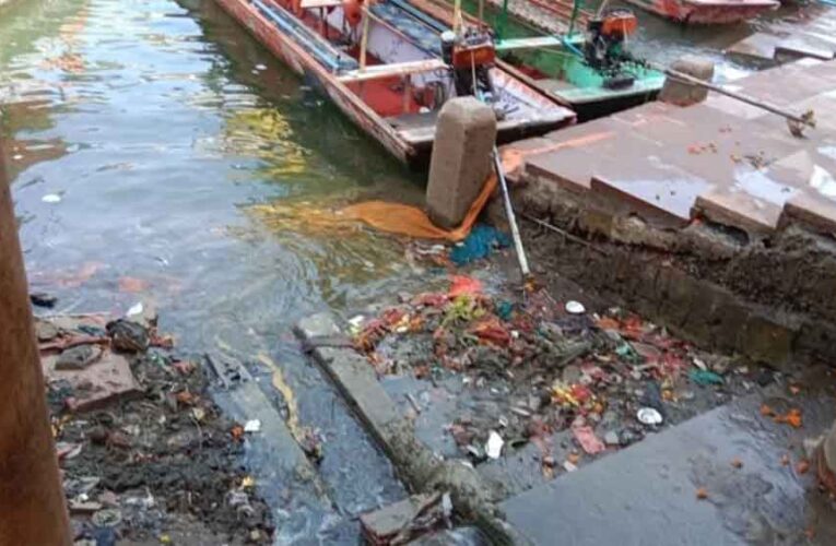 तीर्थनगरी ओंकारेश्वर में ही मैली हो रही मां नर्मदा, नालों का गंदा पानी बन रहा संकट