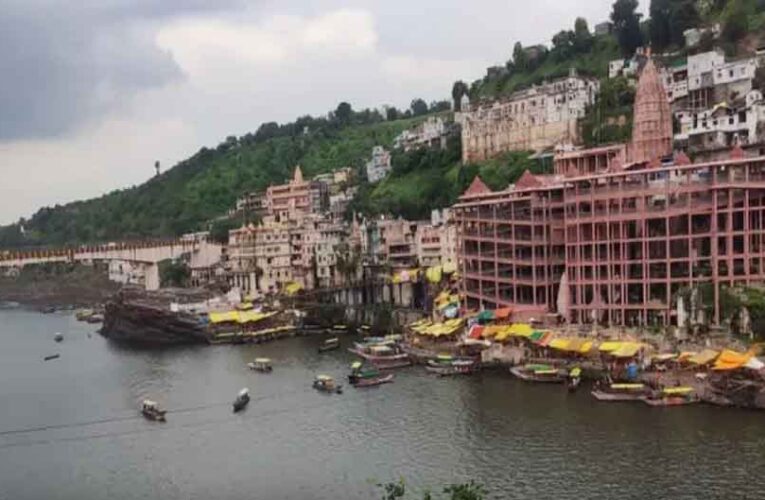 एमपी के प्रसिद्ध ज्योतिर्लिंग में अब मुफ्त वीआईपी दर्शन, कलेक्टर ने दिए निर्देश