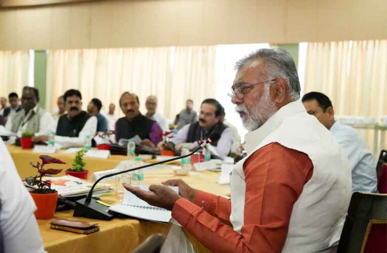 श्रमिकों के बच्चों की शिक्षा पर फोकस, मंत्री पटेल बोले– उत्थान हमारी सर्वोच्च प्राथमिकता