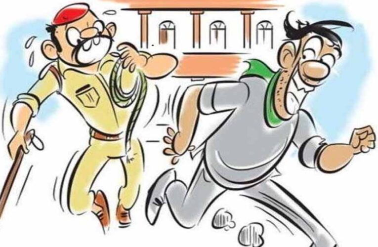 कुशीनगर एक्सप्रेस के एसी कोच में 80 हजार का मोबाइल चोरी