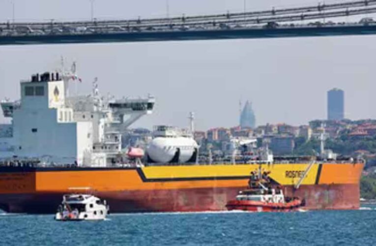 रूसी तेल पर ब्रेक नहीं! कंपनियों ने मांगी मोहलत, क्या भारत ढीला करेगा रुख?