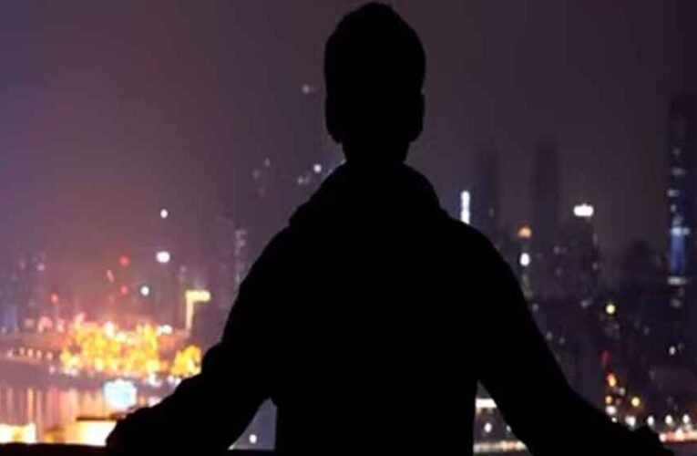 10वीं छात्र की मौत: दोस्तों संग पब में पार्टी के बाद 7वीं मंजिल से कूदकर हुआ संदिग्ध हादसा