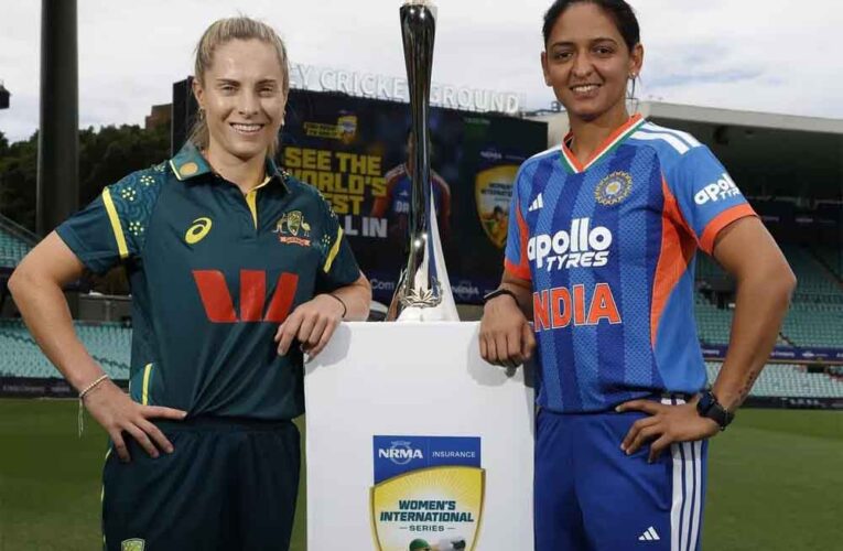 पीठ की चोट से बाहर हुईं सोफी मोलिनक्स, भारत के खिलाफ सीरीज में ऑस्ट्रेलिया को झटका