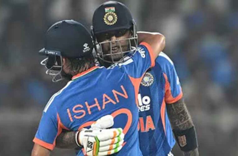 सूर्यकुमार टॉप-5 के दरवाजे पर, ईशान की बड़ी छलांग; ऑलराउंडर रैंकिंग में पाक खिलाड़ी नंबर-1