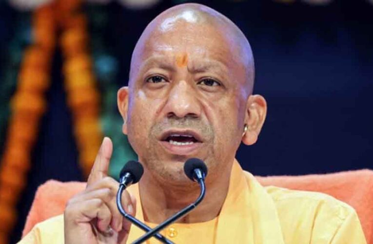 PDA नहीं, परिवार बचाने में लगी है सपा : सीएम योगी का करारा वार