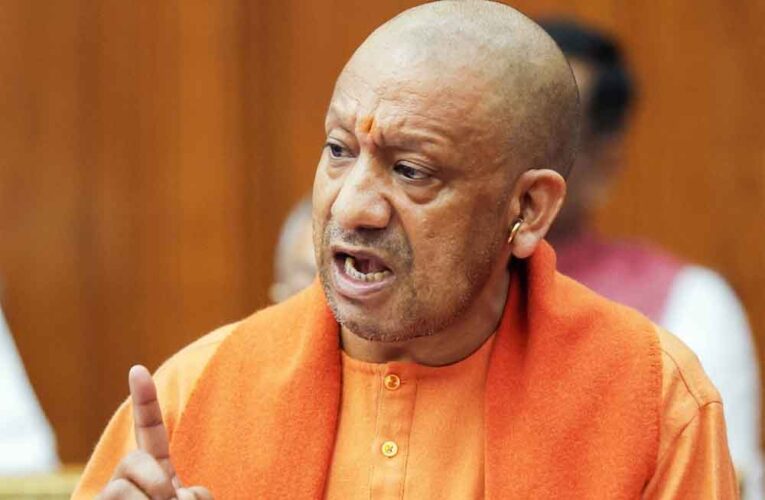 शिक्षामित्रों के लिए बड़ी सौगात: हर महीने ₹18,000, अनुदेशकों पर भी CM योगी का ऐलान