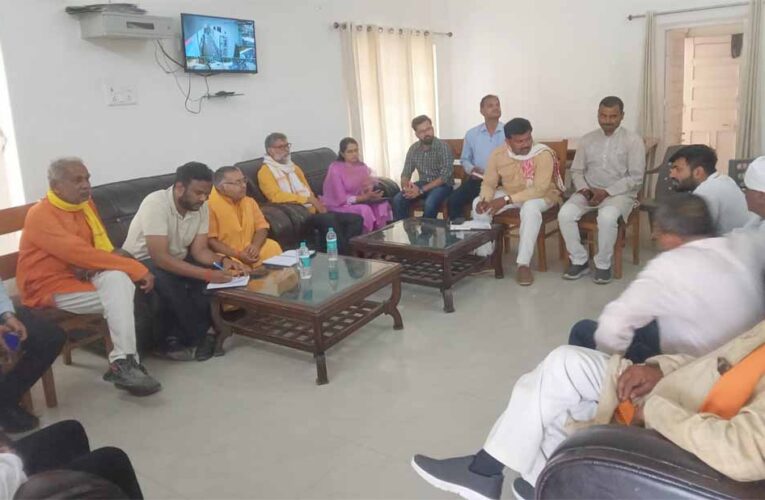 आईआईटियन को यूपी में दिखी अपार संभावनाएं, 300 गोशालाओं में लगाएंगे बायोगैस का प्लांट